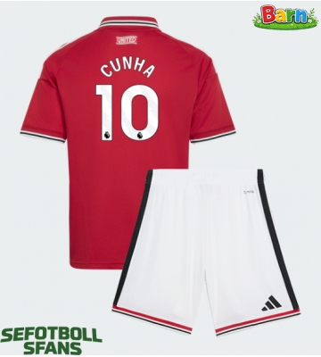 Manchester United Matheus Cunha #10 Hemmaställ Barn 2026-27 Kortärmad (+ Korta byxor)